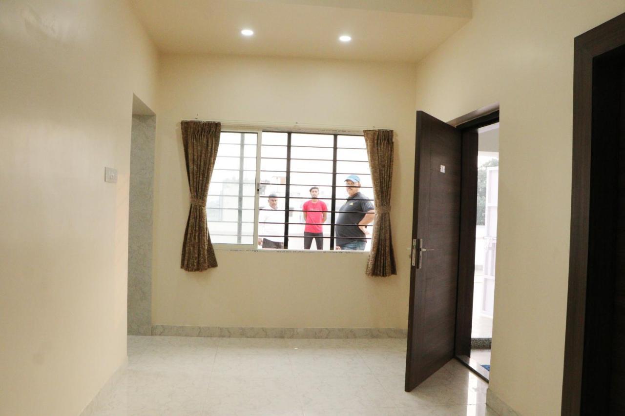 Radharani Apartment Calcutta Exteriör bild
