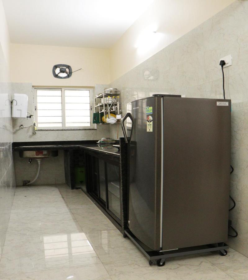 Radharani Apartment Calcutta Exteriör bild