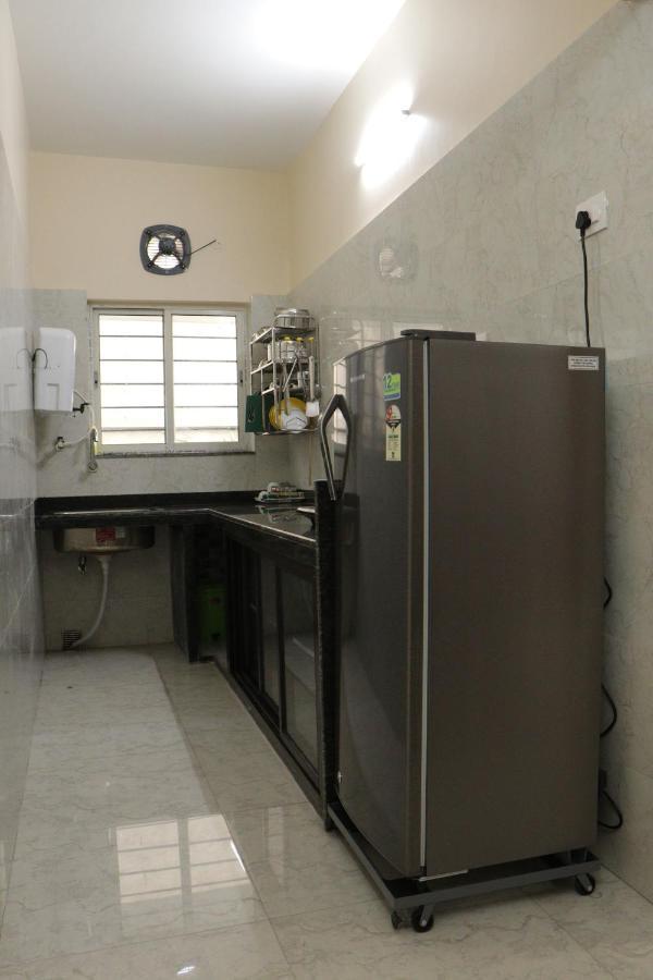 Radharani Apartment Calcutta Exteriör bild